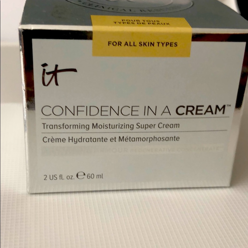 It Cosmetics Confidence in a Cream